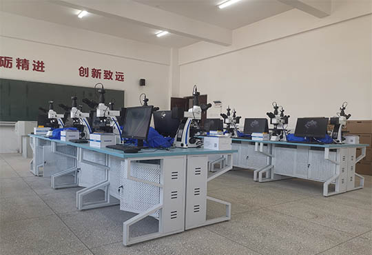 金相显微镜3.jpg 金相显微镜3.jpg