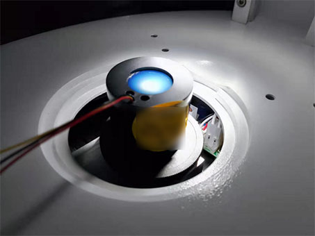 体视显微镜下的微光像增强器荧光屏亮点检测